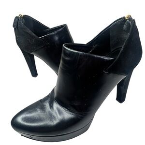 Gucci black leather and suede platform ankle shoe bootie size 8.5 38.5 Back Zip